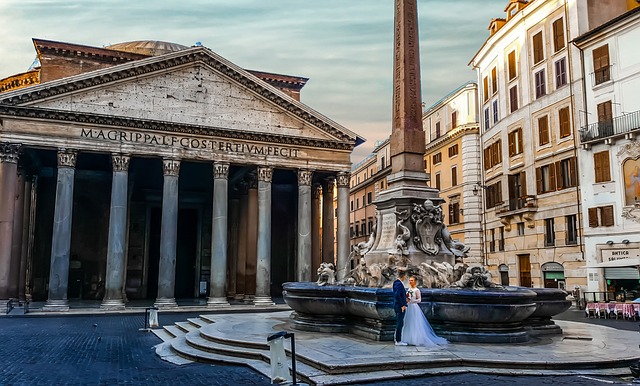 Pantheon e la Piazza della Rotonda
